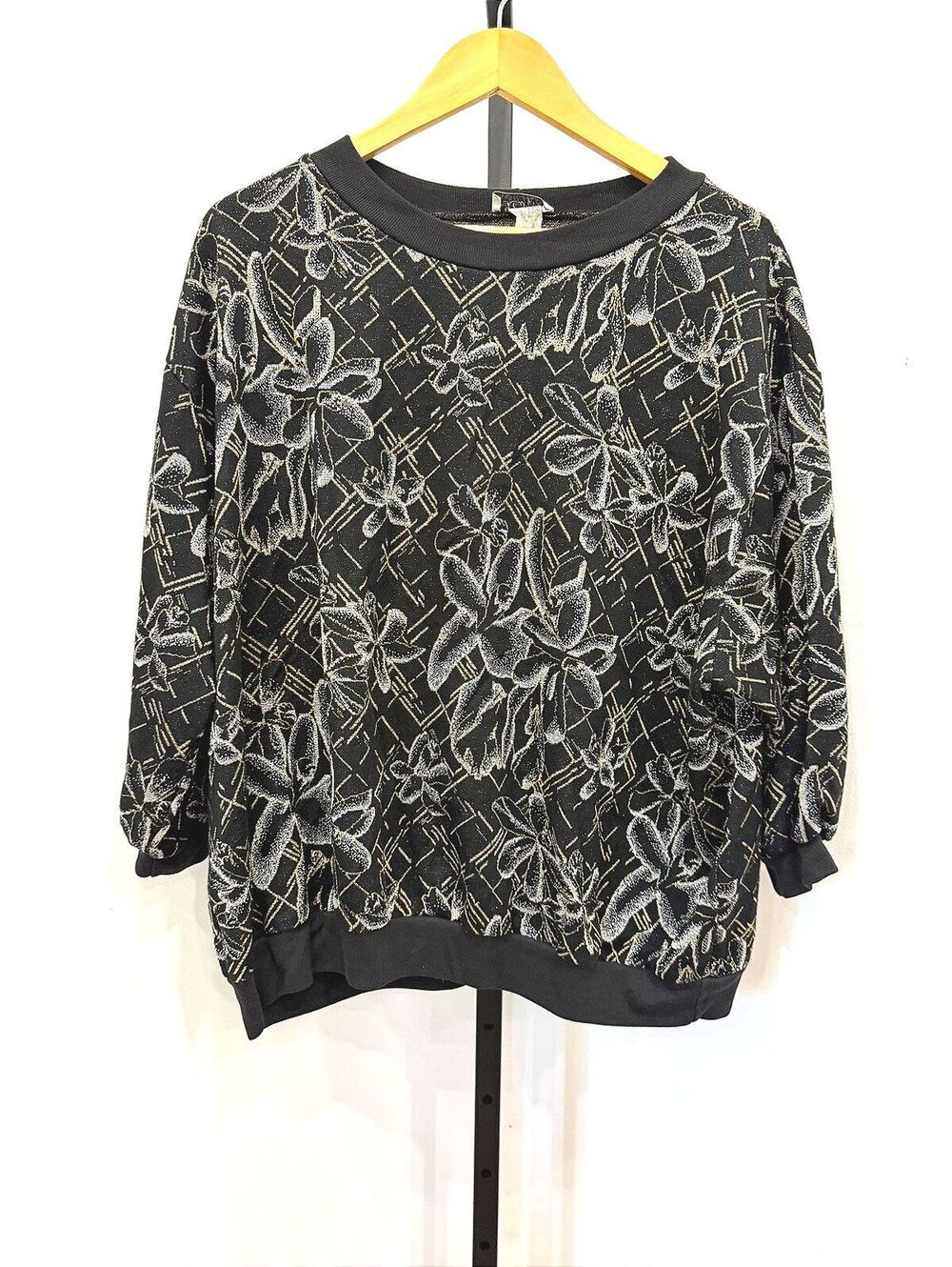 Vintage 80s Vicki Wayne's Black Floral Pullover Sweater Size 3X 3/4 sleeve